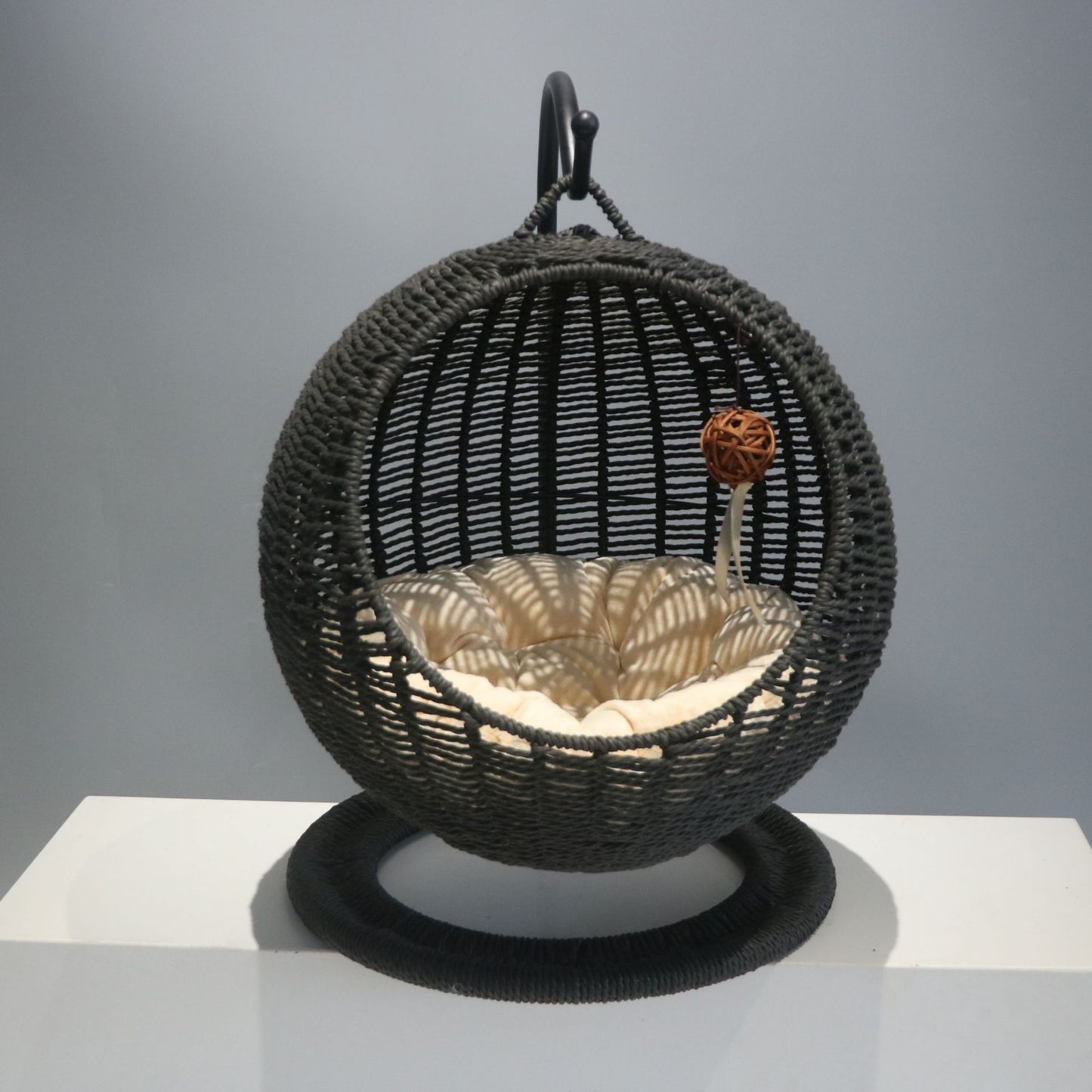 Trendy Semi-Enclosed Pet Hammock – Round Hanging Cat Bed, Wicker Basket Design, Summer Cat Hammock for Cages